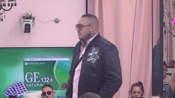PREOKRET U ODNOSU ANELI I IVANA: Zadrugari komentarisali neočekivano pomirenje, reakcije u Beloj kući ne prestaju (VIDEO) – pomirenje Aneli i Ivana