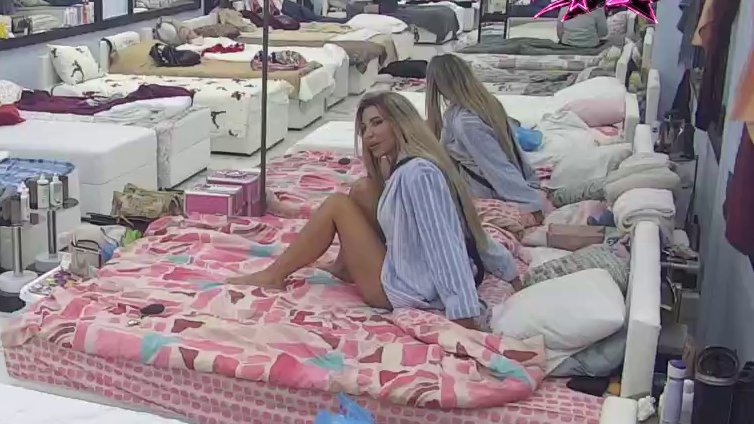 UDARCI REČIMA U BELOJ KUĆI: Aneli i Dača u novoj rundi prozivki, tenzije ne jenjavaju (VIDEO) – rasprava Aneli i Dače