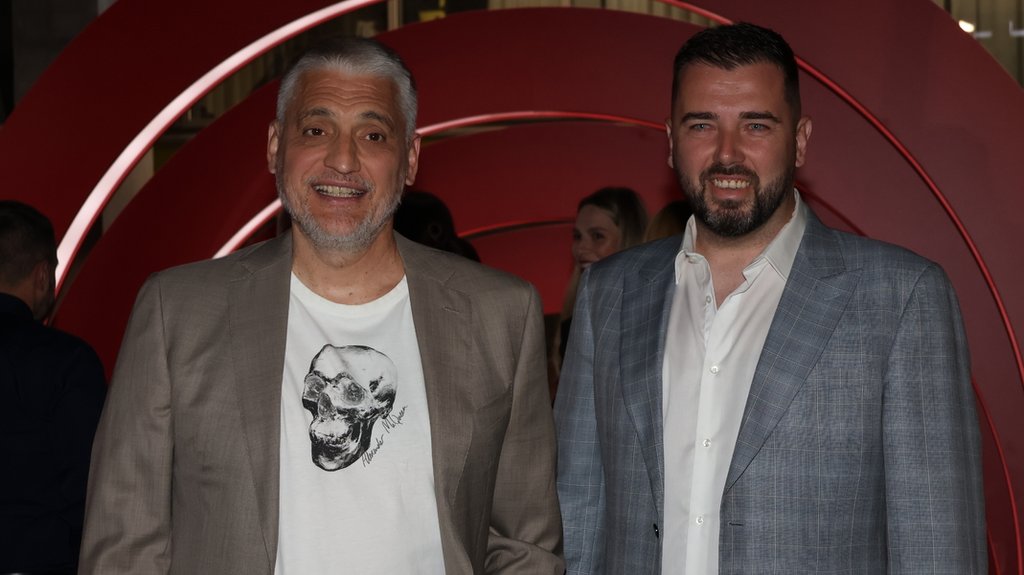 ISKRENA PRIJATELJSKA PODRŠKA: Aca Kos otkrio kako se Čeda Jovanović oseća posle problema sa kolenom (FOTO)