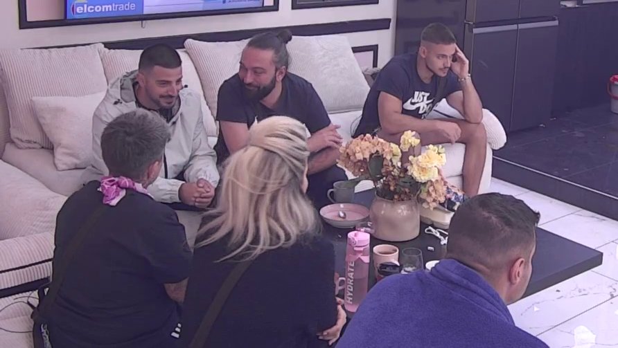 MATORA IZGUBILA STRPLJENJE U BELOJ KUĆI: Aneli optužila za foliranje i vezu sa Carom, tenzija raste među zadrugarima (VIDEO) – Matora i Aneli