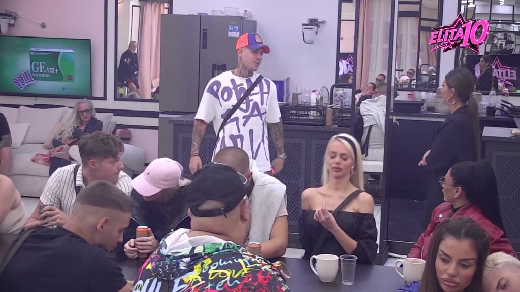 RASPRAVA OKO CARA ZAPALILA ELITU: Mateja i Ša stali u njegovu odbranu, tumače da pesma nije posvećena Anđeli – da li ima skrivenu poruku? (VIDEO) – Mateja i Ša u Eliti