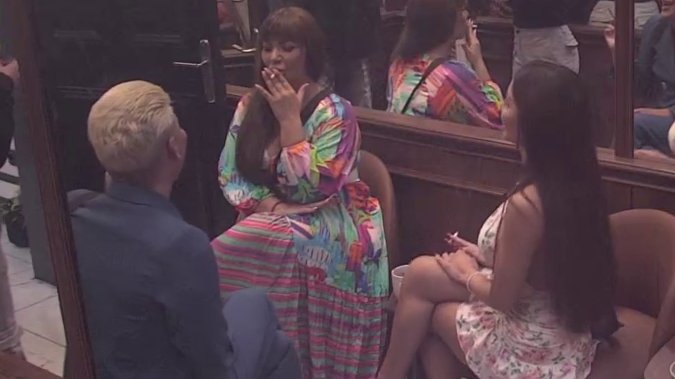 ROĐENDANSKO IZNENAĐENJE U ELITI: Uroš i Sanja otpevali pesmu Miljani Kulić, svi čekaju kako će proteći veče (VIDEO)