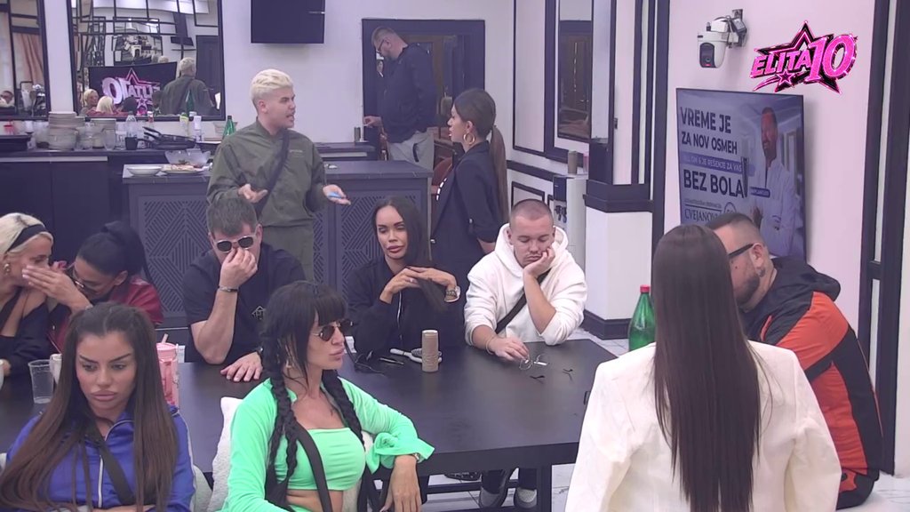 ŽESTOK OBRAČUN U BELOJ KUĆI: Uroš Stanić i Anđela Đuričić izneli teške optužbe, reči poletele pred kamerama (VIDEO)