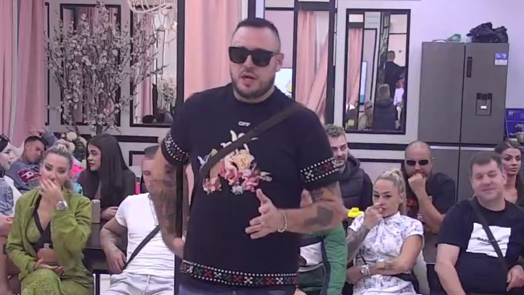 CAR PREOKRENUO PRIČU U ELITI: Filip Car siguran da drži sudbinu veze Đukića i Aneli u svojim rukama, a ona ne može da sakrije osmeh (VIDEO) – veza Đukića i Aneli