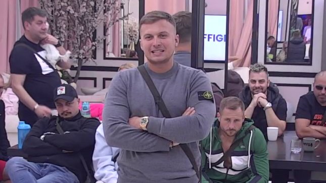 RASPAD U EKIPI KOŽICE: Karić prozvao Cara zbog Anđele, padaju maske u Beloj kući (VIDEO) – raspad ekipe kožice