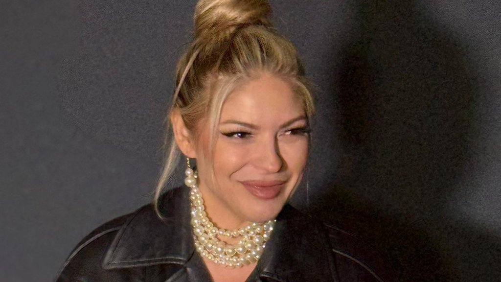 VANJA MIJATOVIĆ OSVAJA SVETSKO TRŽIŠTE NEKRETNINA: Srpska pevačica sada ima stanove na tri kontinenta, a sledeća destinacija mogla bi da iznenadi sve (FOTO) – nekretnine na tri kontinenta