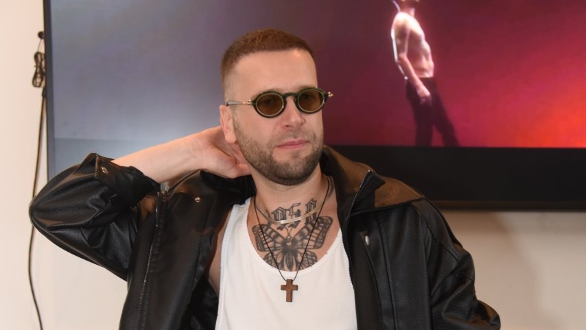 VLADAN SAVIĆ NA IVICI SUZA: Pevač otvorio dušu u emisiji i priznao zbog čega ga životne teme lome (FOTO) – Vladan Savić emisija