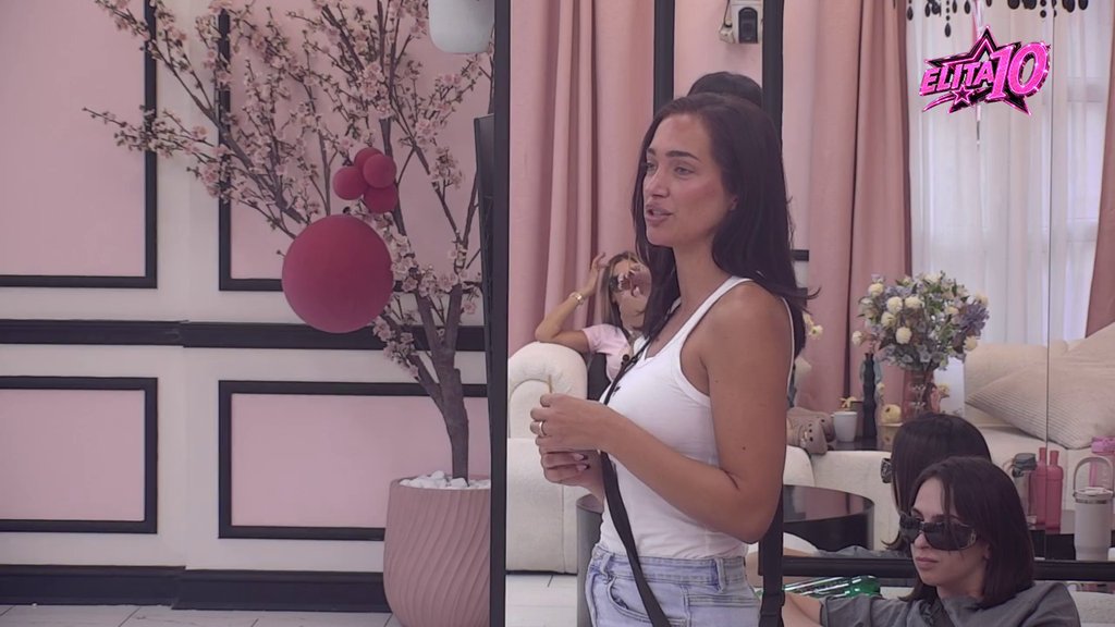 LAURA OTVORILA SVA VRATA ISTINE: Zadrugarka priznala ko joj je najprivlačniji u Eliti, reakcije ne prestaju (VIDEO) – Laura simpatije u Eliti