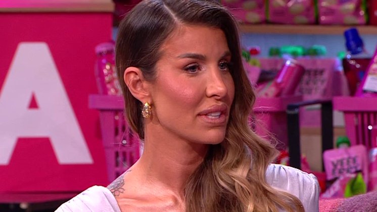 NEZGODNA IGRA ZA BRAČNI PAR RADANOVIĆ: Jelena pred svima birala između Lune i Kije, Sloba ostao bez reči (FOTO) – Jelena Radanović i izbor između Lune i Kije