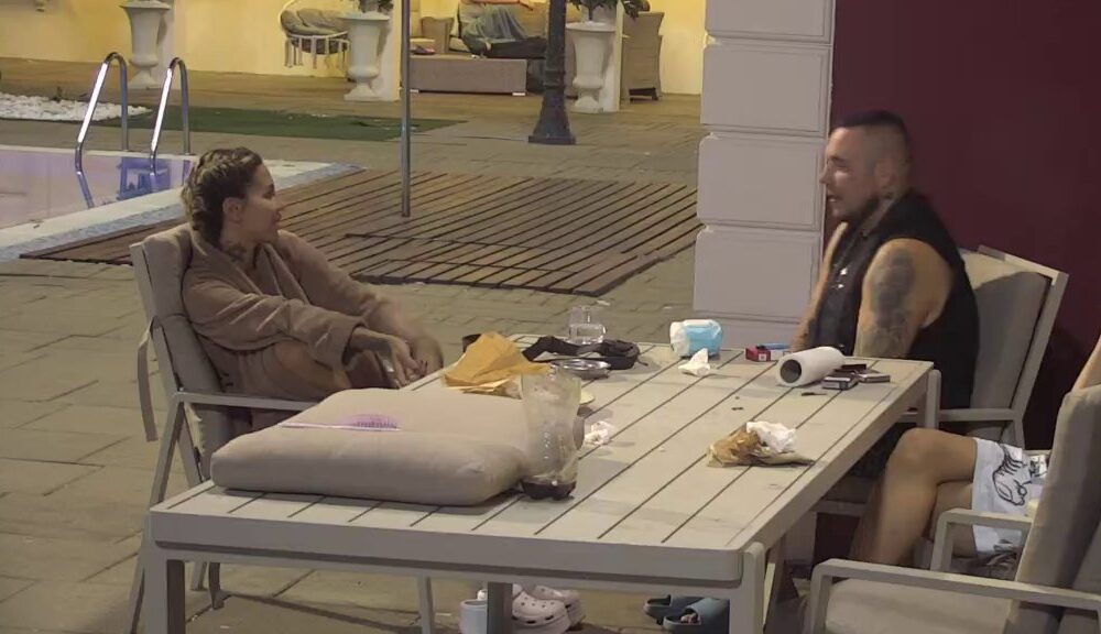 SUKOB SVE ŽEŠĆI IZMEĐU ANELI I CARA: Ona ga isprovocirala izjavom, on joj poručio da se ne igra sa njim (VIDEO) – sukob Aneli i Cara