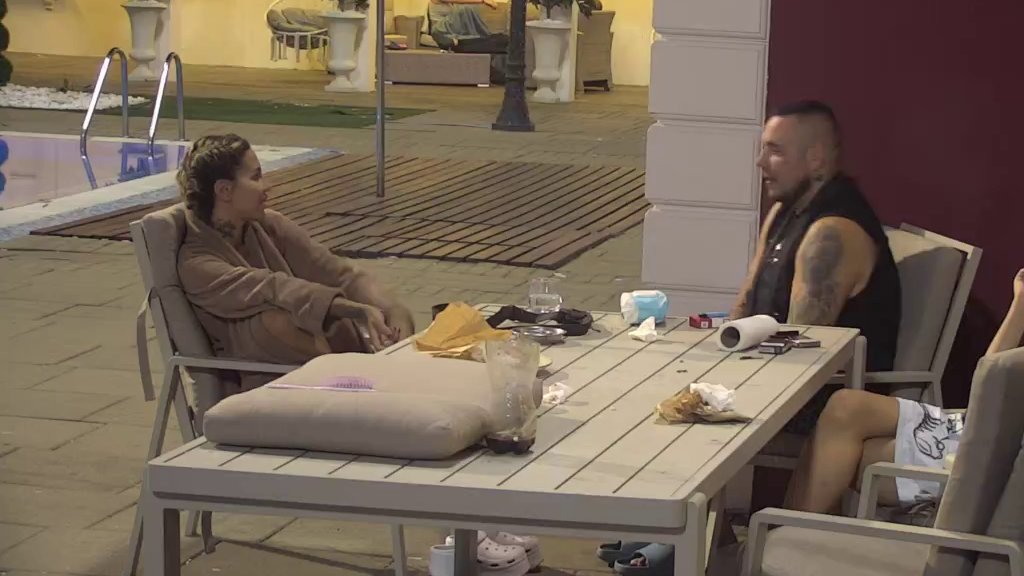 SUKOB SVE ŽEŠĆI IZMEĐU ANELI I CARA: Ona ga isprovocirala izjavom, on joj poručio da se ne igra sa njim (VIDEO) – sukob Aneli i Cara