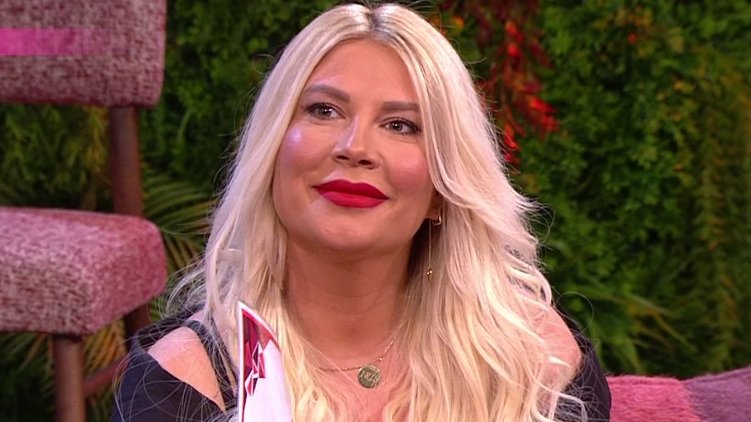 DEU JE ODUVEK PRIVLAČILA POZNATA SCENA: Dea Đurđević otkrila kome je srcem navijala kao devojčica, a sada je sve ispričala u emisiji (FOTO) – Dea Đurđević celebrity crush