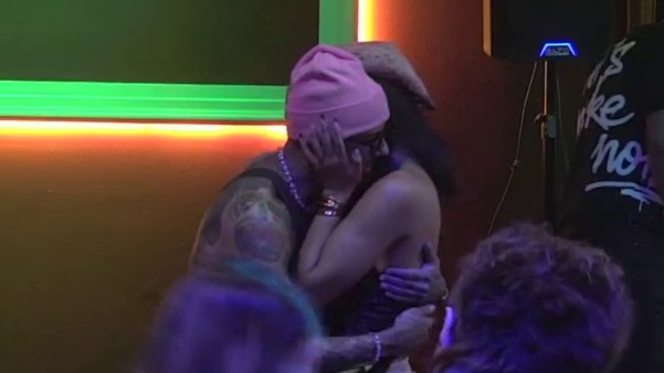 SVE PADA U VODU U ELITI: Filip Đukić i Laura Prgomet flertuju pred svima, Aneli ostaje bez reči (VIDEO) – flert Filip Đukić i Laura Prgomet