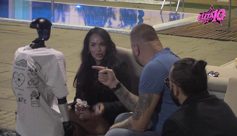 ŽESTOK OBRAČUN U BELOJ KUĆI: Toša napao Sandru zbog odnosa sa Janjušem, pale teške reči pred svima (VIDEO) – napad u Beloj kući