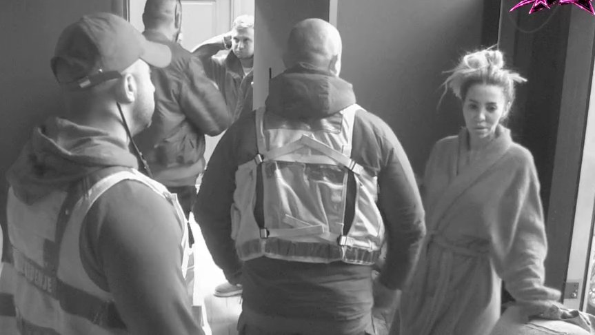 ŽESTOK OKRŠAJ U HOTELU: Aneli raskrinkala Filipa Đukića posle akcije sa Laurom, pa mu sasula istinu u lice (VIDEO) – akcija u hotelu