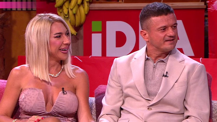 PETI ODMOR, SVE INTIMNIJI TRENUTCI: Jovana Jeremić i Tigar u romantičnoj akciji, snimak iznenadio pratioce (VIDEO) – Jovana Jeremić odmor