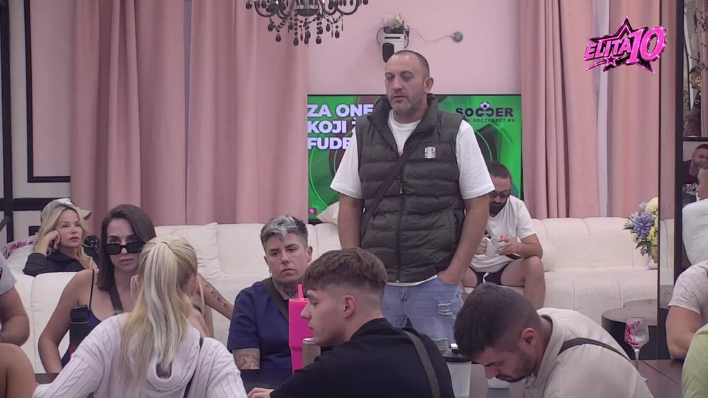 PITANJA GLEDALACA ZAPALILA BELOJ KUĆU: Ivan Marinković i Mateja Matijević pod lupom zbog odnosa sa Aneli i Vanjom, nastao muk među zadrugarima (VIDEO)