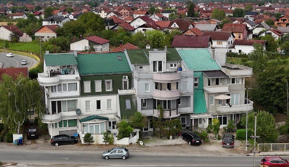 PRAVI LUKSUZ U PRIJEDORU: Dom Halida Muslimovića izgleda kao vila, a jedan detalj sve ostavlja bez daha (FOTO) – kuća Halida Muslimovića
