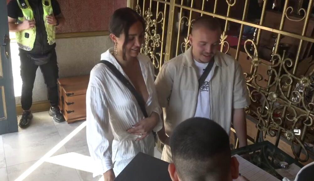 PREOKRET U ELITI: Laura Prgomet otkrila svoj potez u zalagaonici, takmičari ostali bez reči (VIDEO) – Laura Prgomet u Eliti