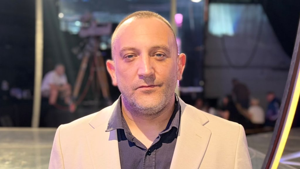 PREOKRET U ELITI: Milan Popov posle raskida sa Radojkom bacio oko na Jovanu Kosovac, a reakcija zadrugarke zbunila sve (VIDEO) – napad Milana Popova na Jovanu Kosovac