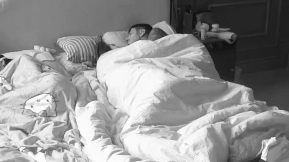 PREOKRET U ODNOSIMA U ELITI: Filip Đukić trezan zaspao u zagrljaju Laure Prgomet, Aneli ostala po strani (VIDEO)