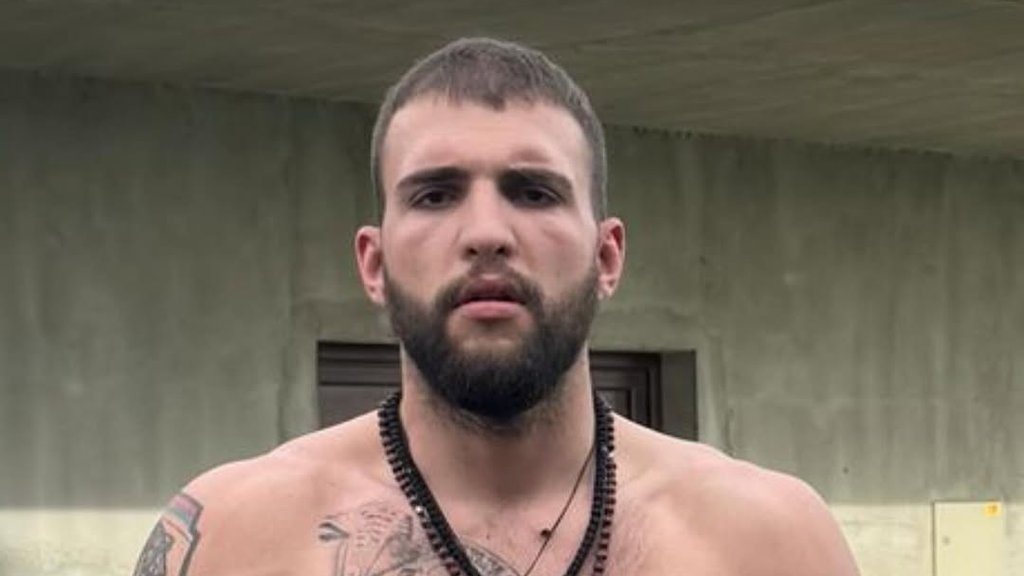 ISPOVEST KOJA JE RAZNEŽILA SVE: Veljko Ražnatović podelio emotivnu fotografiju sina uz snažnu poruku koja pokreće pitanje o porodici (FOTO) – Veljko Ražnatović fotografija sina