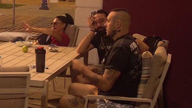 CAR OTKRIO PORODIČNU DRAMU: Filip Car priznao da ga je majka izbacila iz kuće, učesnici zanemeli dok je pričao (VIDEO) – porodična drama Filipa Cara
