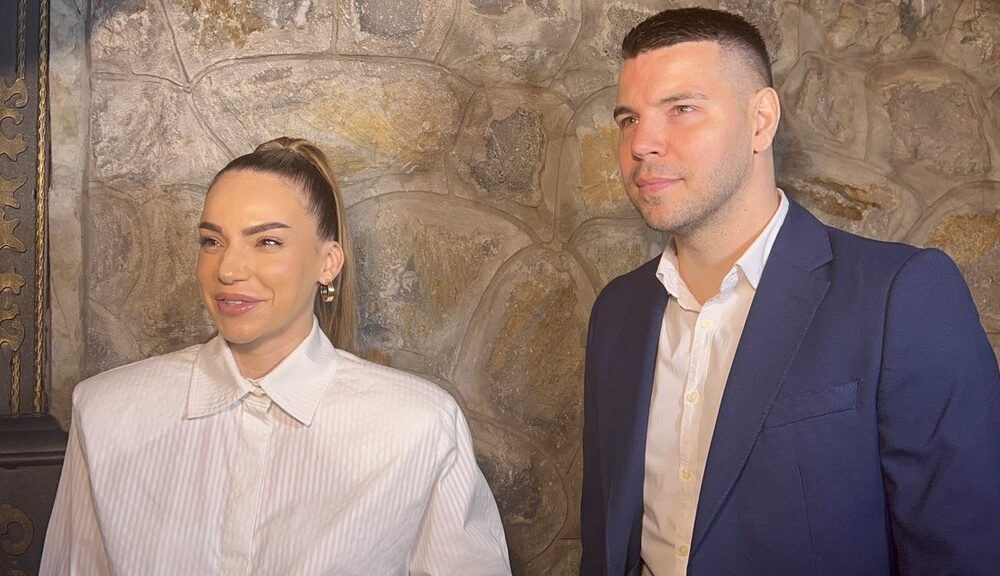 ISKRENO PRIZNANJE SA ESTRADNE SCENE: Ivana Pavković i Petar Mitić otvoreno o dečjem dodatku i izazovima roditeljstva (FOTO) – dečji dodatak