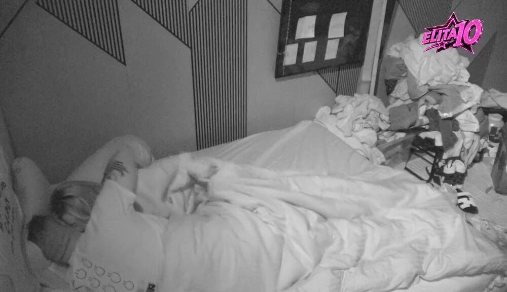 MASKE PADAJU U ELITI: Aneli i Car završili u zagrljaju posle emotivnog razgovora, da li je pomirenje na pomolu? (VIDEO) – Aneli i Car zagrljaj