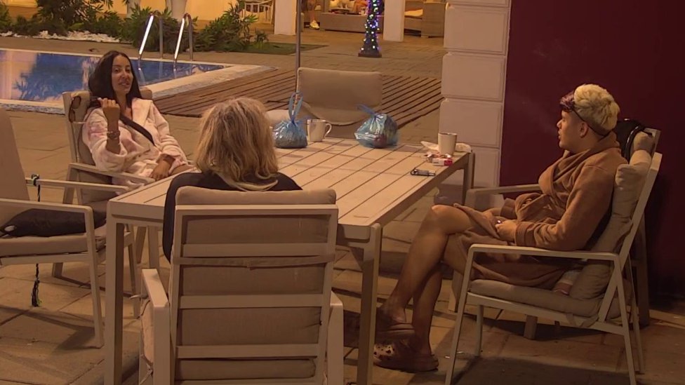PORŠELINA UDARILA NA MAJU U BELOJ KUĆI: Oštro iznela stav o njenoj prošlosti, tenzija raste među zadrugarima (VIDEO) – Poršelina i Maja Marinković
