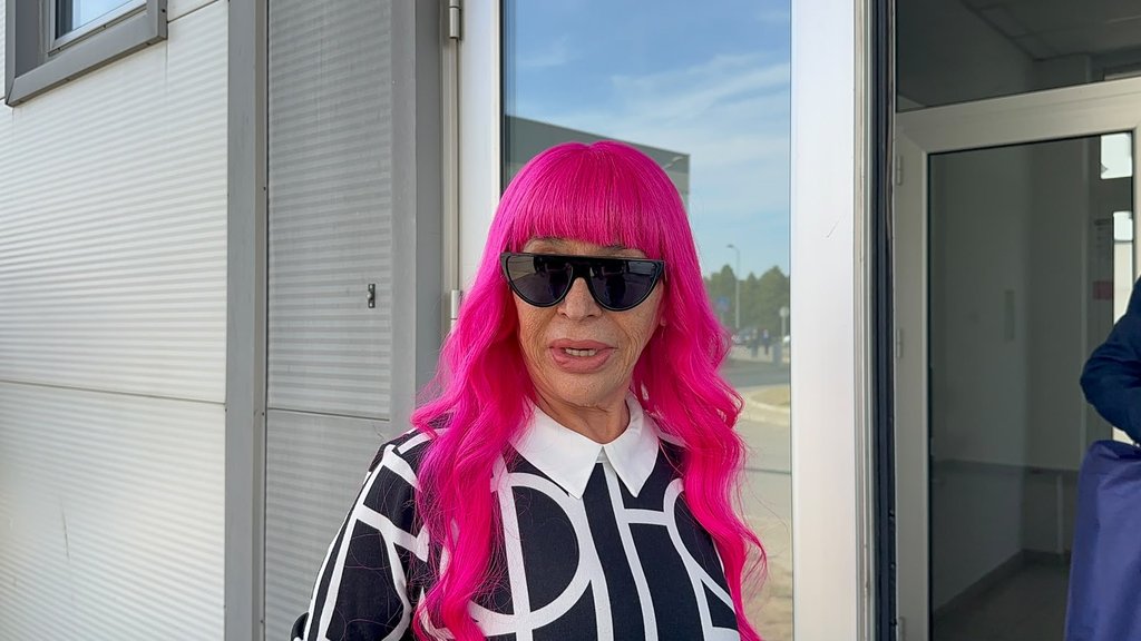 OSMEH KOJI MAMI PAŽNJU: Zorica Brunclik i Kemiš prvi stigli na snimanje Pinkovih zvezda, takmičari i žiri pred novim izazovima (FOTO) (VIDEO) – Zorica Brunclik Pinkove zvezde