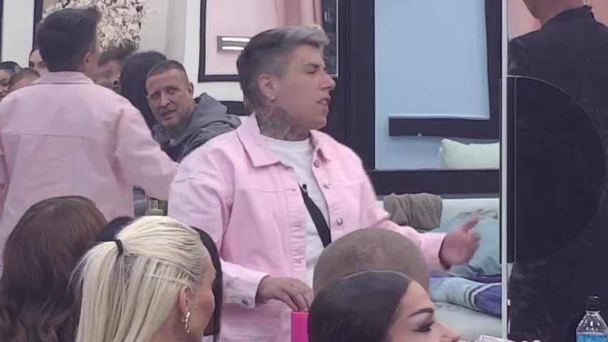 PREOKRET U PODELI BUDŽETA U ELITI: Jovana Tomić Matora iznenadila sve, Miljana dobila srednji budžet, reakcije ne prestaju (VIDEO) – podela budžeta u Eliti