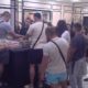 MOĆ VELIKOG ŠEFA MENJA ATMOSFERU: Stigla bogata nagrada u Elitu, takmičari složno podelili plen – Tenzična raspodela hrane u Beloj kući (VIDEO)