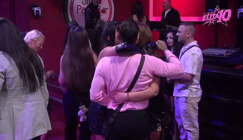 IZLIV LJUBOMORE I PREOKRET U ELITI: Filip Đukić usred žurke poljubio Lauru Prgomet i Miljanu Kulić istovremeno, reakcije ne prestaju (VIDEO) – poljubac u isto vreme
