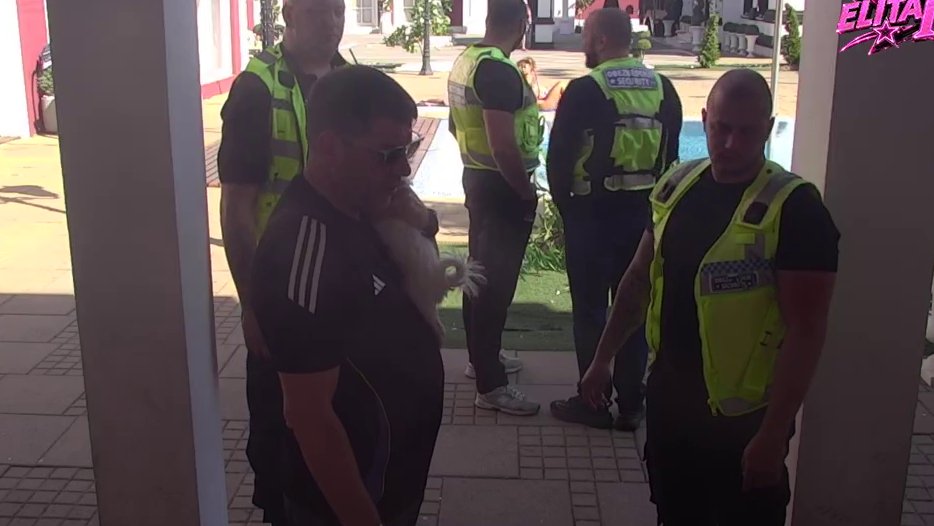 SUKOB JANJUŠA I IVANA MARINKOVIĆA KULMINIRA: Sandra stala između njih, rasprava se ne smiruje ni posle burne noći (VIDEO)