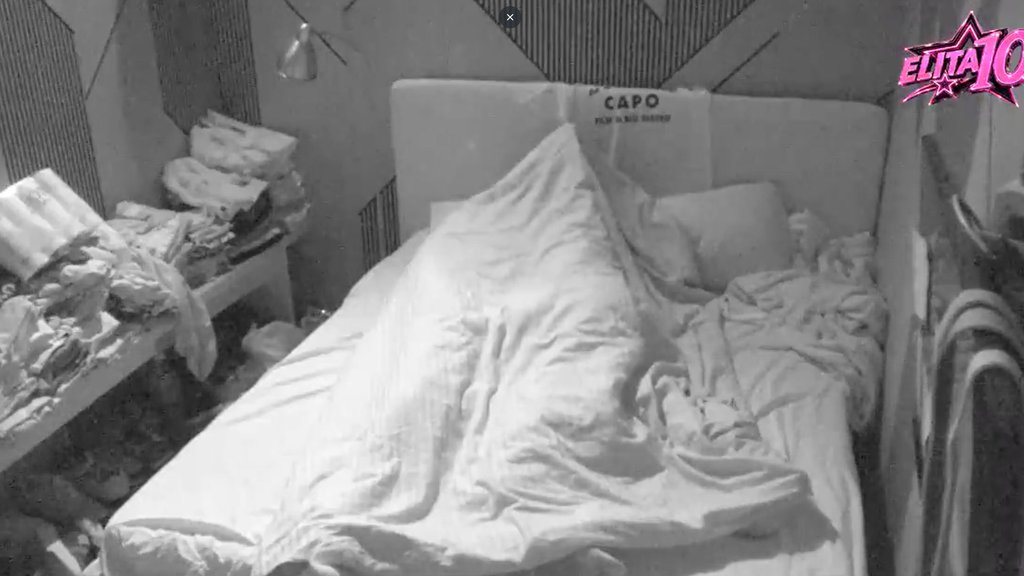 ŽESTOKA AKCIJA ISPOD POKRIVAČA: Aneli i Car podigli temperaturu u Rehabu, strasti ne jenjavaju (VIDEO) – strasti Aneli i Cara