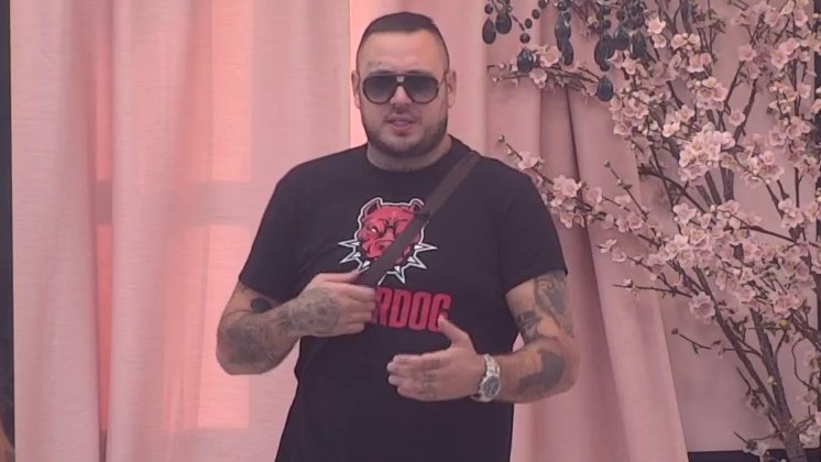 PREKID EMISIJE USRED RASPRAVE: Car presekao odnos sa Aneli, a onda iznenadio Janjuša pred svima (VIDEO) – Car i Aneli odnos