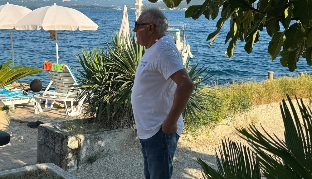IMOVINSKI PREOKRET NAKON RAZVODA PEVAČA: Ovako danas izgleda nova izabranica Miloša Bojanića, bivšoj ostale dve kuće i pekara (FOTO)