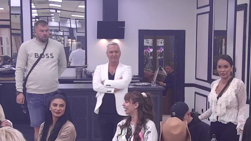 JANJUŠ UDARIO NA SANDRU U ELITI: Optužbe za skrivanje istine potresle zadrugare, atmosfera u Beloj kući na ivici – svi čekaju rasplet (VIDEO)
