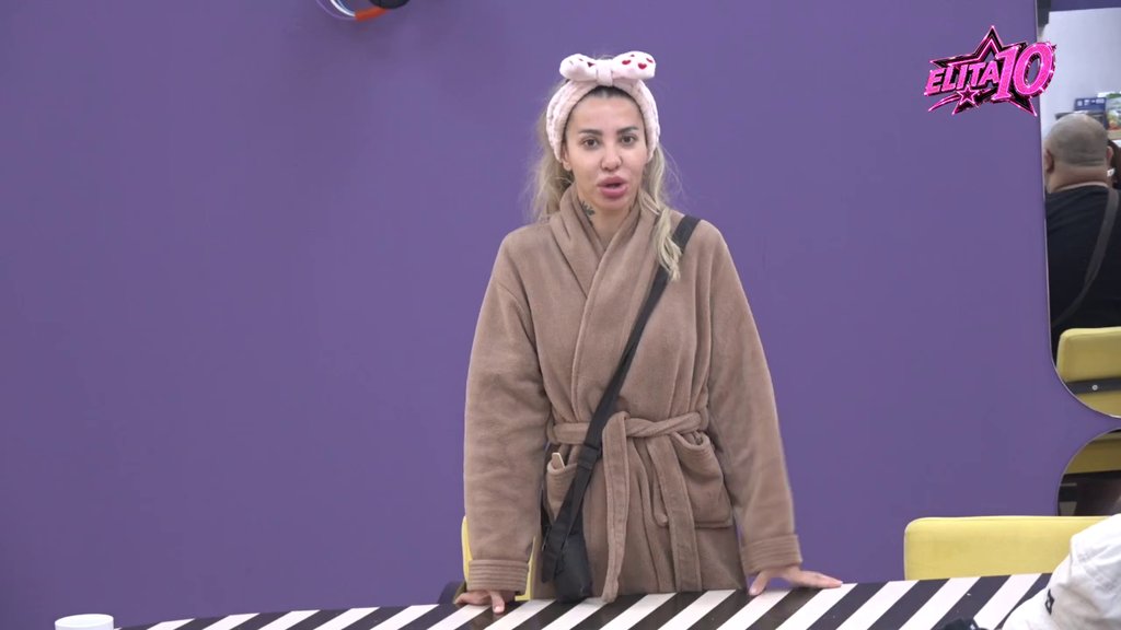 ŽESTOK SUKOB U ELITI: Aneli otvoreno napala Gloriju tokom nominacija, izbor reči šokirao zadrugare (VIDEO) – nominacije u Eliti