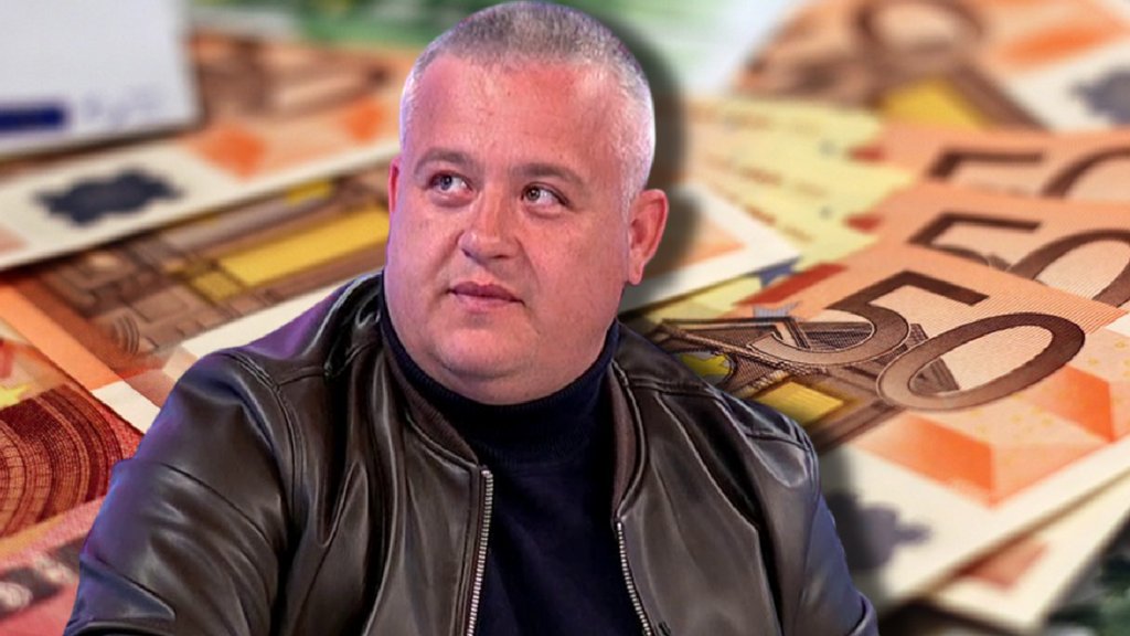 OD BASNOSLOVNOG BAKŠIŠA DO BEGA U DIVLJINU: Pevač Nemanja Nikolić napustio gradsku vrevu i pronašao mir daleko od svih (FOTO) – Nemanja Nikolić život u šumi