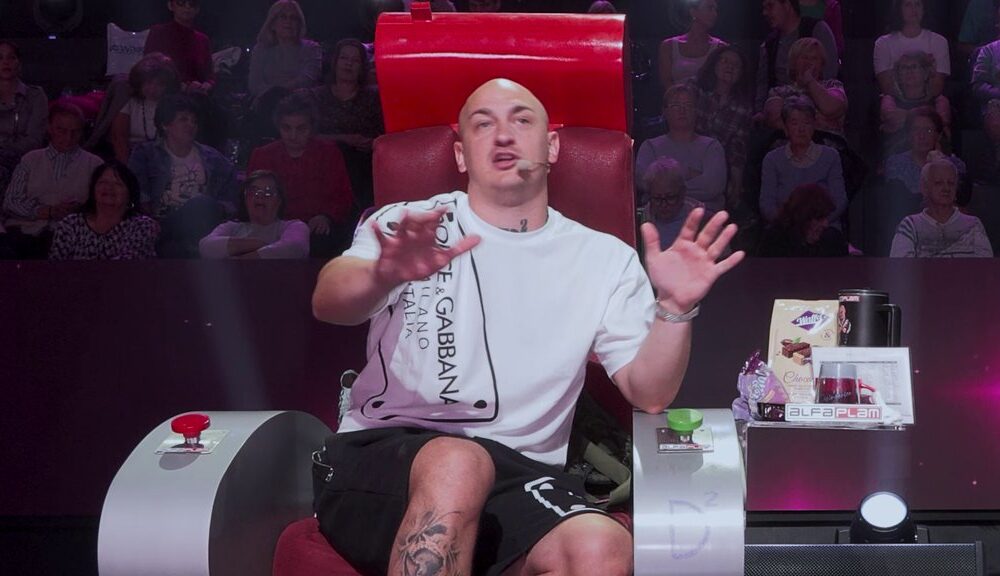 PRIZNANJE KOJE JE SVE IZNENADILO: Desingerica otkrio na koga je bio slab u detinjstvu, njegova reakcija otkriva mnogo (FOTO) (VIDEO) – zaljubljenost u Zlatu Petrović