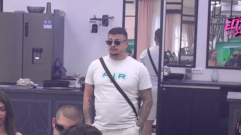 RAZOTKRIVANJE U BELOJ KUĆI: Boris Terzić otvoreno podržao Aneli, a onda direktno zamerio Filipu Caru tokom nominacija (VIDEO) – anketa u Eliti