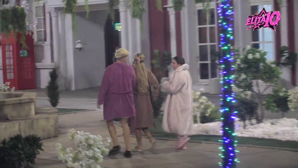 URNEBESNA RAZGOVOR U BELOJ KUĆI: Uroš Stanić zbunio Aneli i Sanju pitanjima o ženskom zdravlju, svi se smejali do suza (FOTO) – smeh do suza