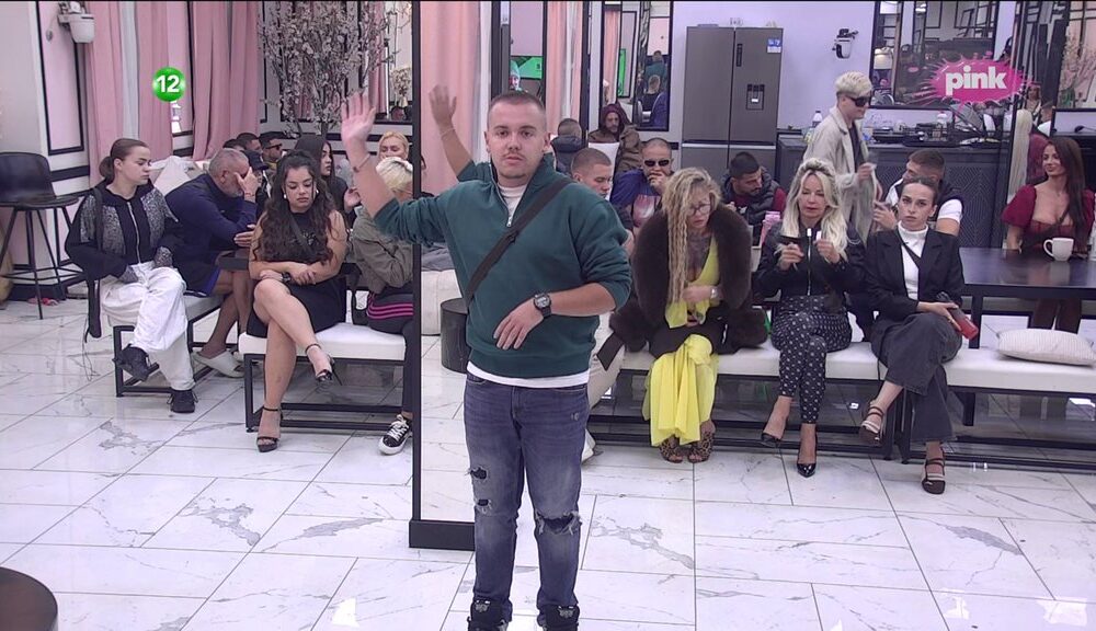 ZATIŠJE PRED BURU U BELOJ KUĆI: Dača Virijević sočno opleo po odnosu Aneli i Cara, tvrdi da harmonija neće potrajati (VIDEO)