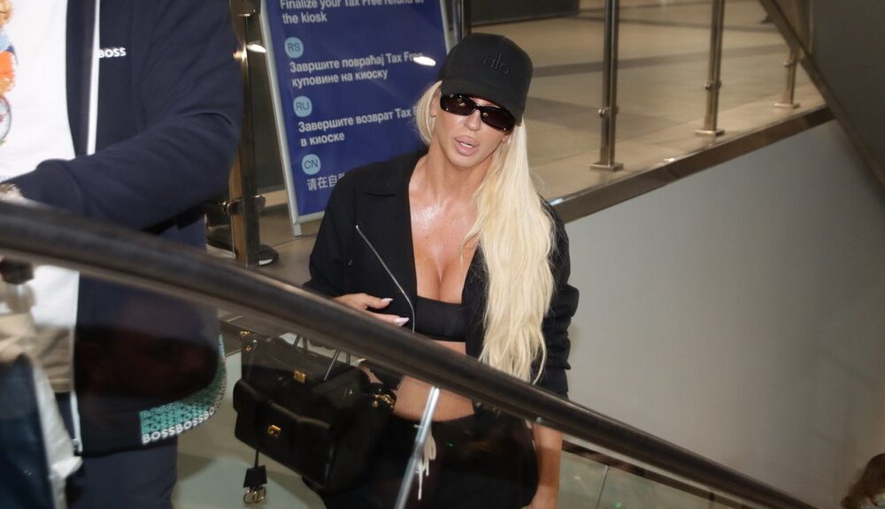 Jelena Karleuša na aerodromu u društvu menadžera Radina – Jelena Karleuša aerodrom