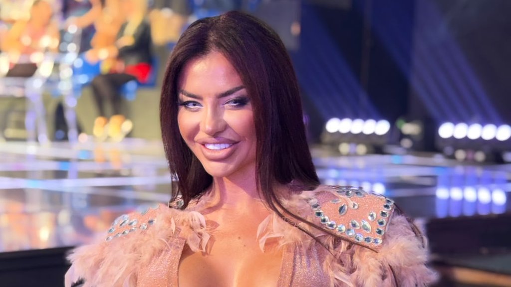 PROMENA RUTINE U BELOJ KUĆI: Sanja Grujić izletela do frizerskog salona, svi čekaju da vide rezultat (VIDEO)