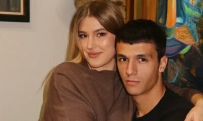SVE POGLEDI USMERENI NA TRIBINE: Ćerka Goce Tržan podržala dečka fudbalera, a jedan poljubac izazvao lavinu emocija (FOTO) – Lena Marinković i Vukašin Jovanović