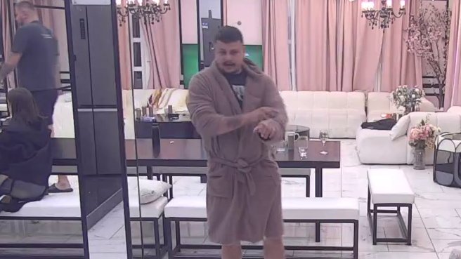 ŽESTOK OBRAČUN U ELITI: Terza izneo šok tvrdnje o Slađi, ona ga prozvala iskompleksiranim pred svima (VIDEO) – sukob Terze i Slađe Poršeline