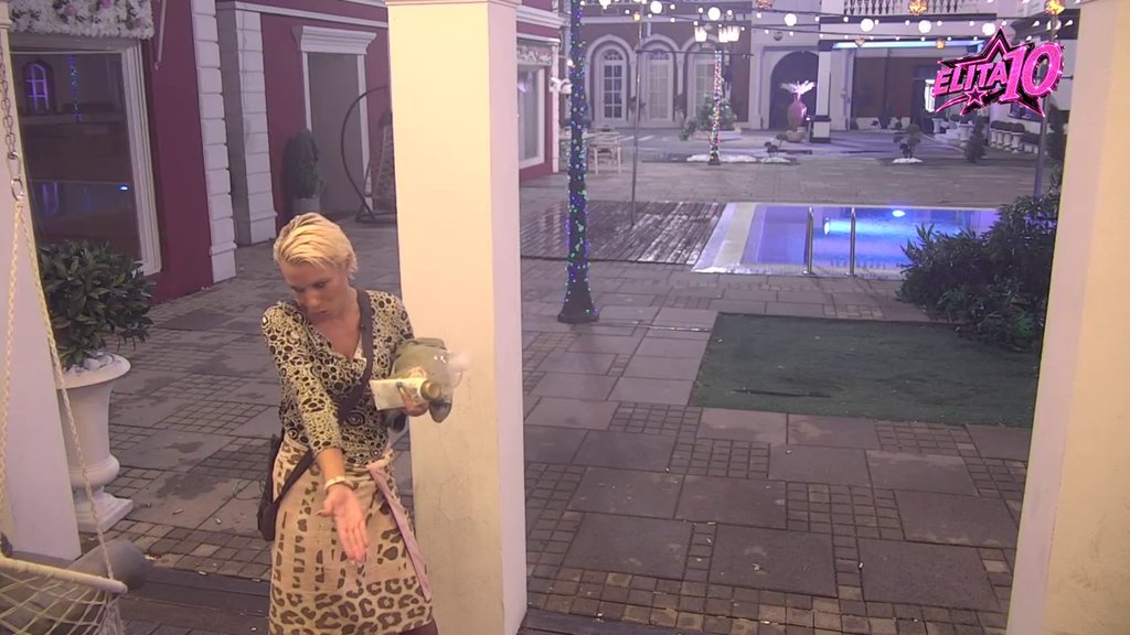 JASENKA STAVILA MILJANU NA STUB SRAMA: Zbog jedne šolje kafe nastao raskol, nova teorija u Eliti (VIDEO) – Jasenka Cindrić Miljana Kulić